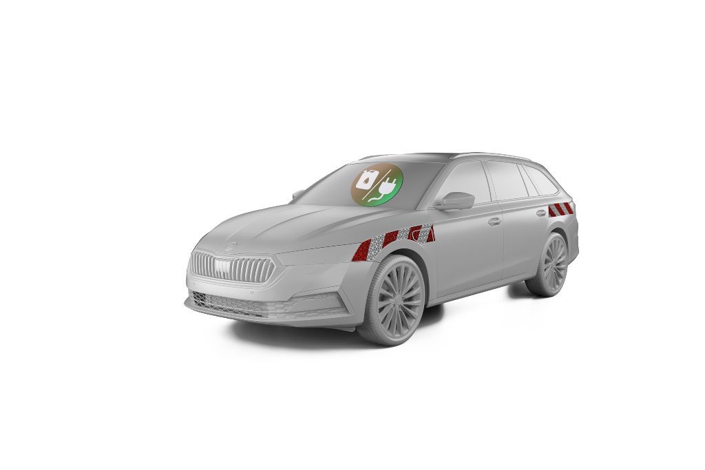 Skoda Octavia Combi iV Hybrid mit Seitenwarnmarkierung, Baujahr 2021