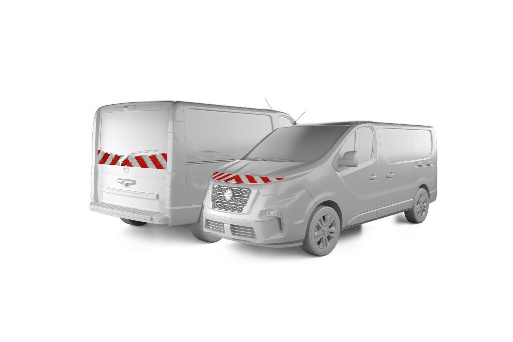 Nissan Primastar mit Heckklappe, ausgestattet mit Front- und Heckwarnmarkierung, Baujahr 2021