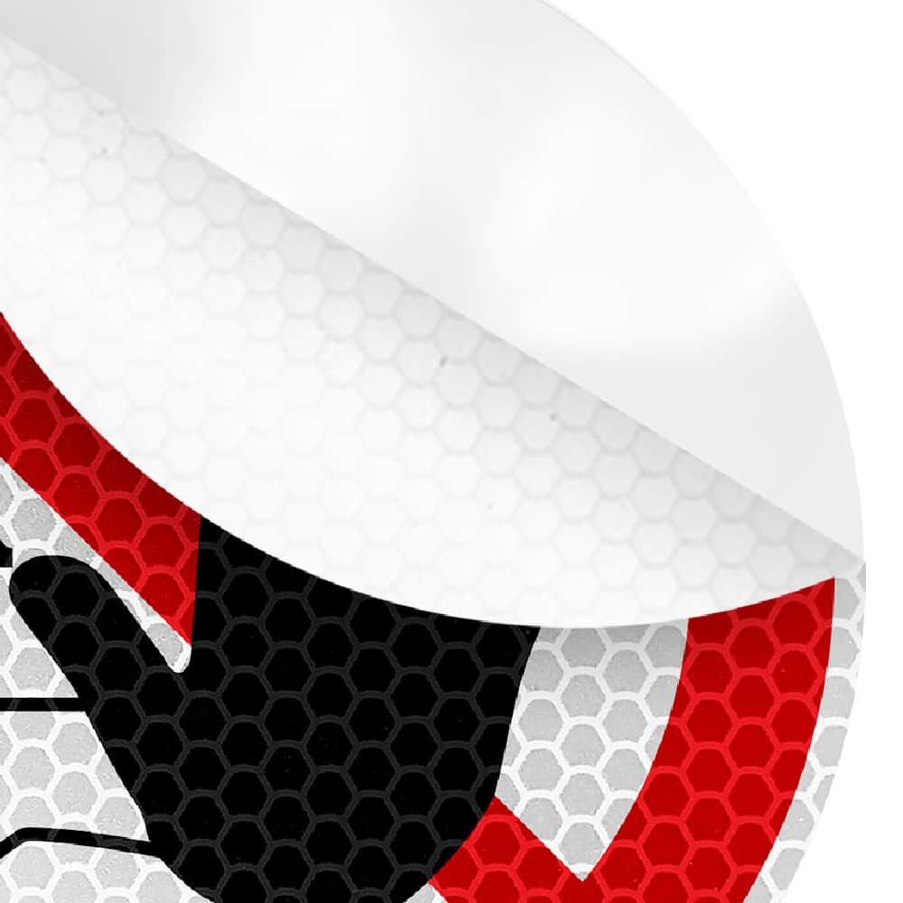 Detailansicht: Wabenstruktur und Klebeschicht des Aufklebers „Zutritt verboten“