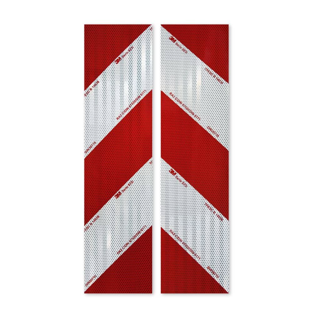 Zwei 3M 823i Zuschnittei, diagonal geteilt rot-weiß, Vorderseite.