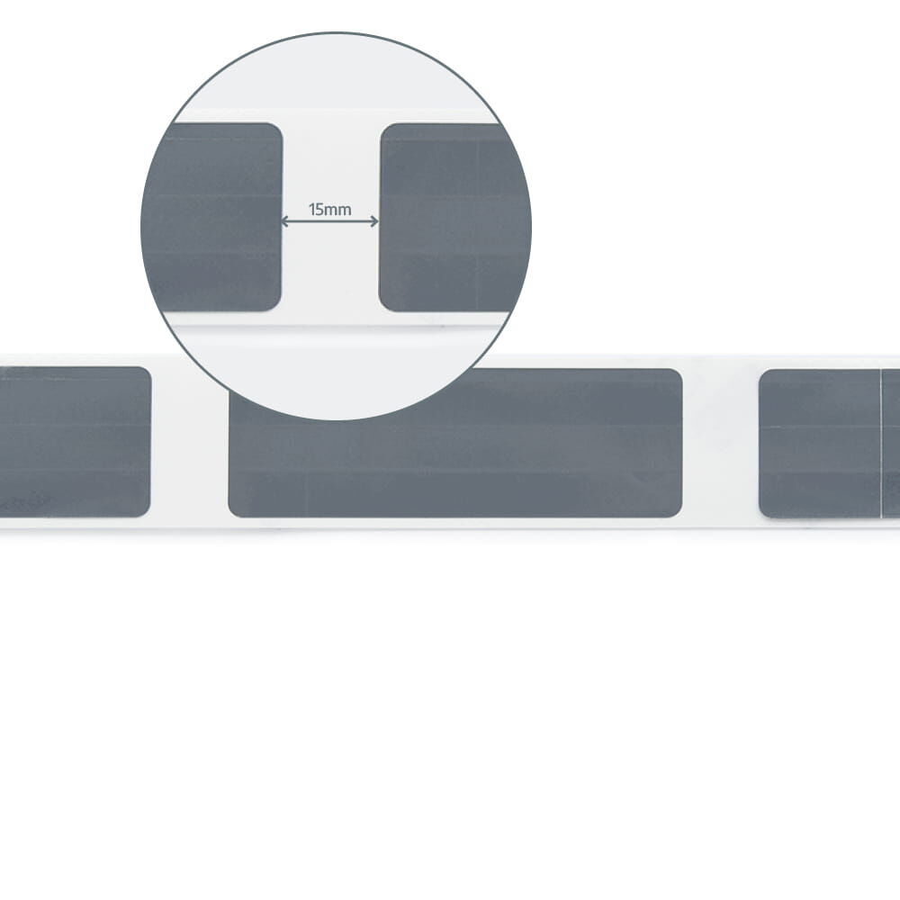 Detailausschnitt mit Maßangabe: Zwischenabstand der Elemente 15 mm