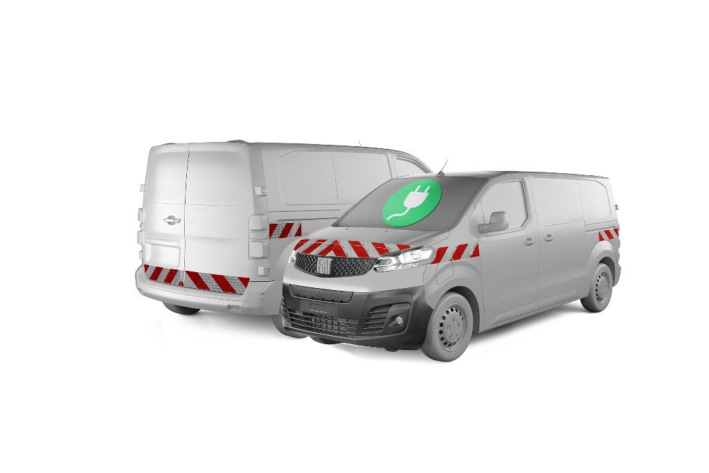 Fiat E-Scudo mit Komplettwarnmarkierunssatz und  E-Plakette, Baujahr 2021