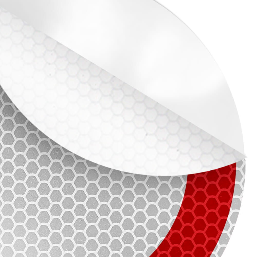 Detailansicht der reflektierenden Oberfläche des VZ 250 Aufklebers