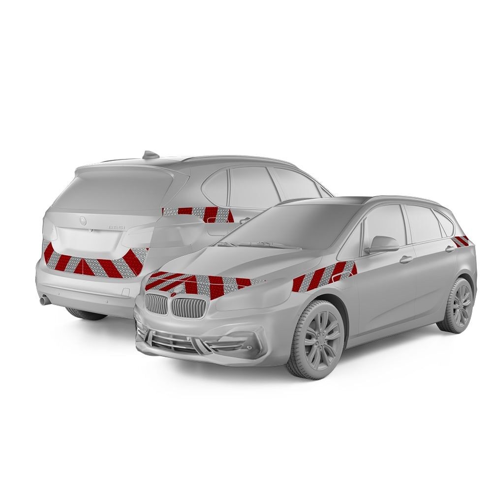 BMW 225xe Action Tourer in Front- und Heckansicht mit Komplettwarnmarkierungssatz, Baujahr 2018