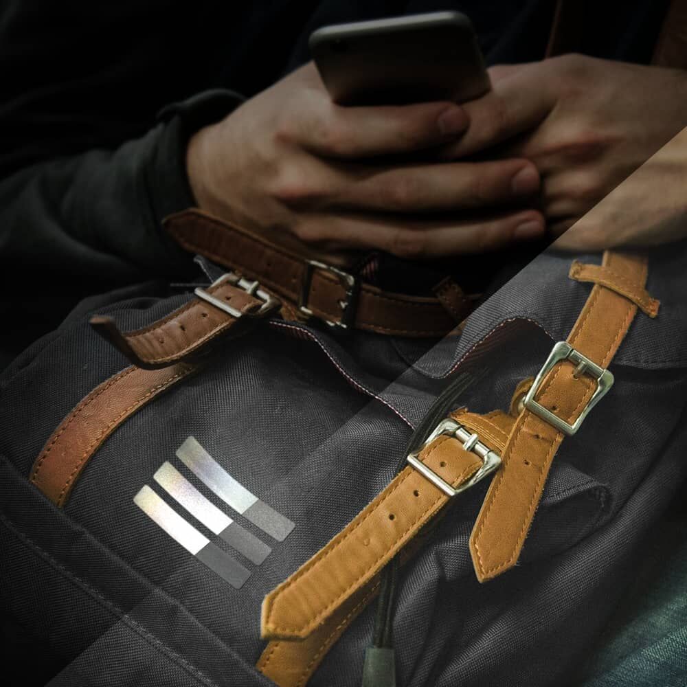 Rucksack mit Metallic Reflexsticker-Streifen für bessere Erkennung bei Dunkelheit