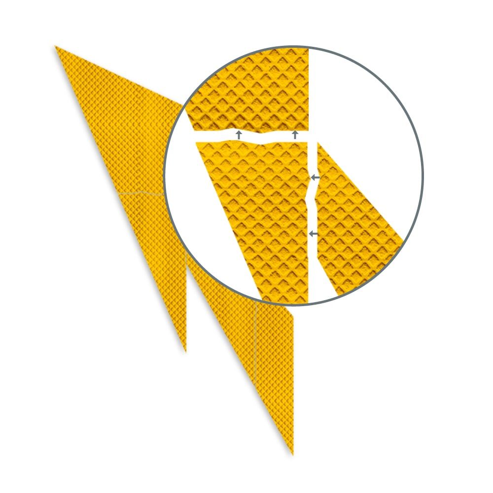 Vergrößerter Ausschnitt zeigt präzise Passform der Einzelteile des Richtungspfeils