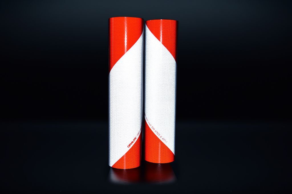 Große Rollen bei Nacht – Orafol 5821, 3 m × 380 mm, stark reflektierend