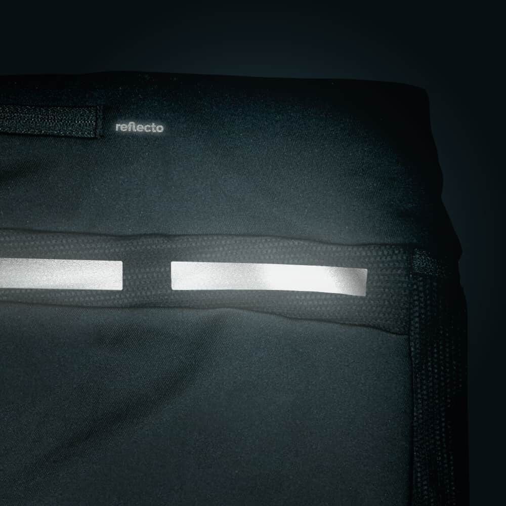 Rucksack bei Nacht: Reflex-Streifen reflektieren stark in der Dunkelheit für bessere Sichtbarkeit