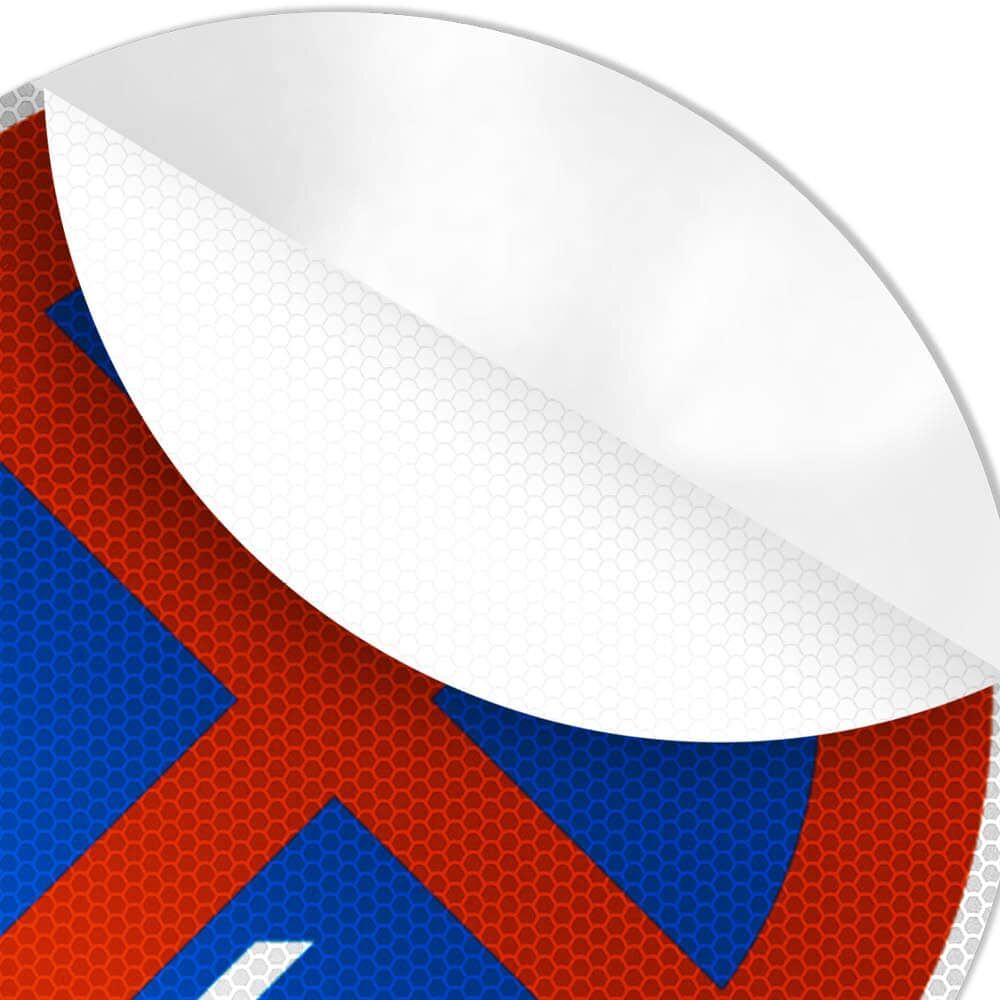 Detailaufnahme: abziehbare Reflexfolie am Halteverbot-Schild, Pfeil links