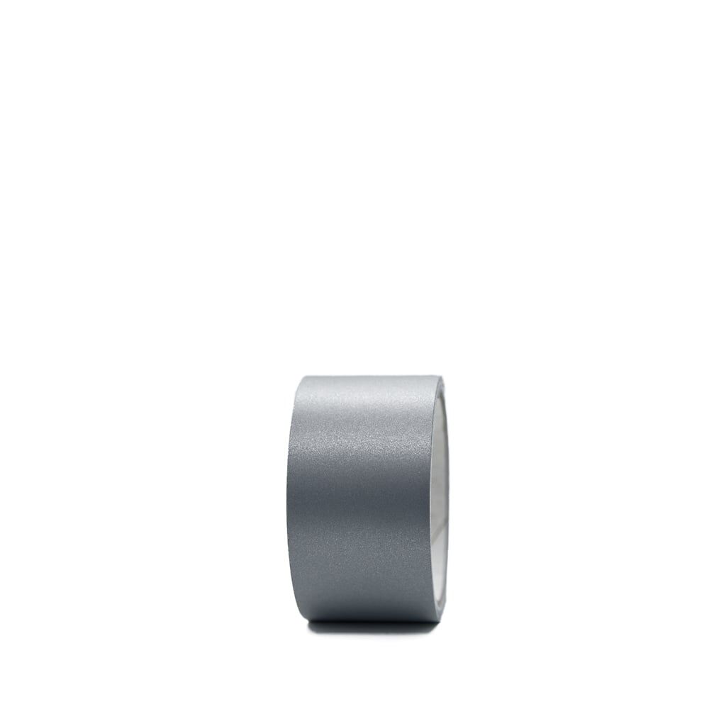 Frontale Ansicht der 5 m 3M Scotchlite 8925 Reflexgewebe-Rolle, silber. Rollenbreite 50,8 mm