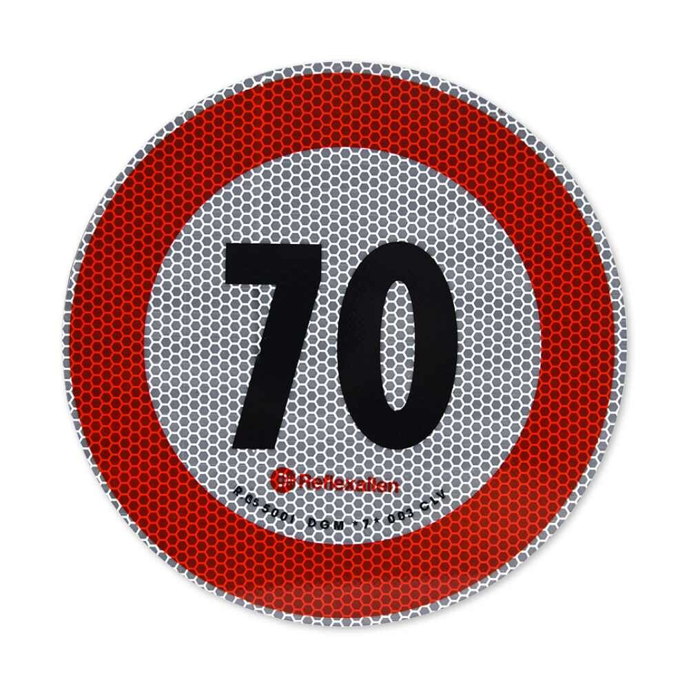 Reflektierendes Geschwindigkeitsschild 70 km/h für Italien, frontal abgebildet