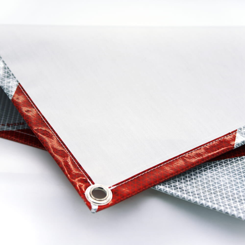 Rückseite des Warnbanners mit Öse und sichtbarem roten Rand