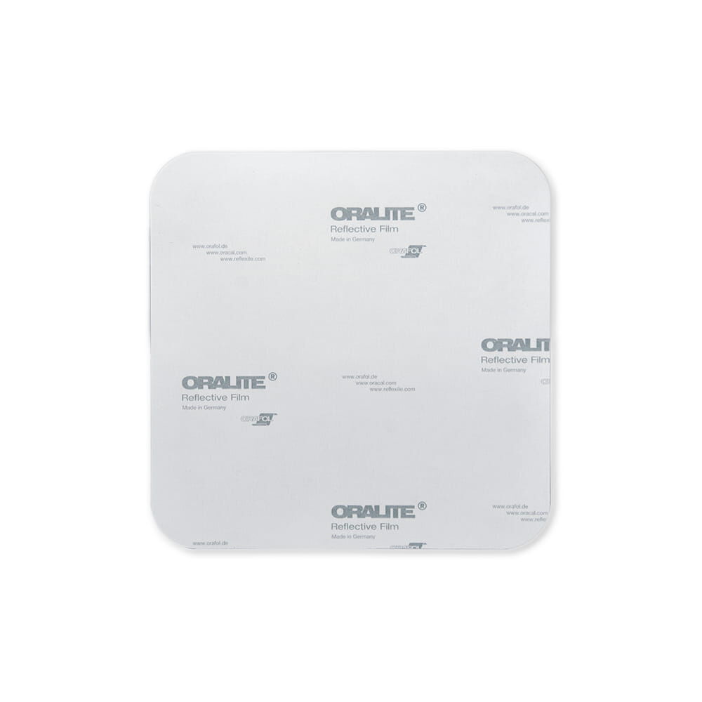 Rückseite mit ORALITE®-Logo, selbstklebend, reflektierende Folie