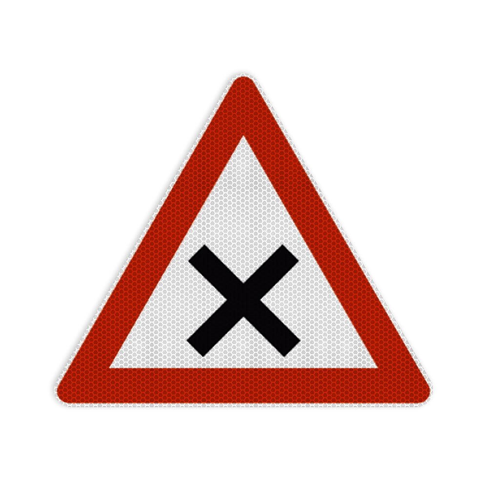 VZ 102 Kreuzung oder Einmündung mit Vorfahrt von rechts VZ 102 Kreuzung oder Einmündung mit Vorfahrt von rechts