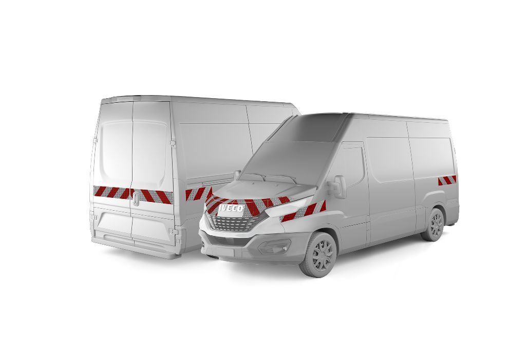Iveco Daily VII mit Komplettwarnmarkierungssatz, Baujahr 2020