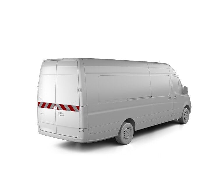 Mercedes Sprinter W 907 910 mit Heckwarnmarkierung, Baujahr 2018