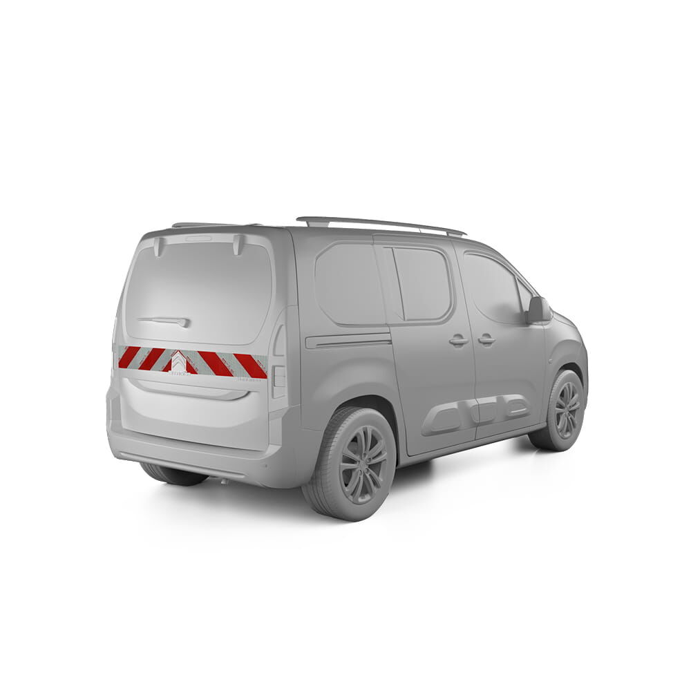 Citröen Berlingo III mit Heckwarnmarkierung, Baujahr 2018