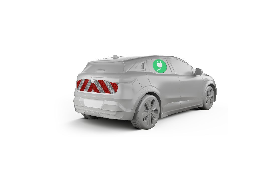 Renault Megane E-Tech Electric mit Heckwarnmarkierung, Baujahr 2022