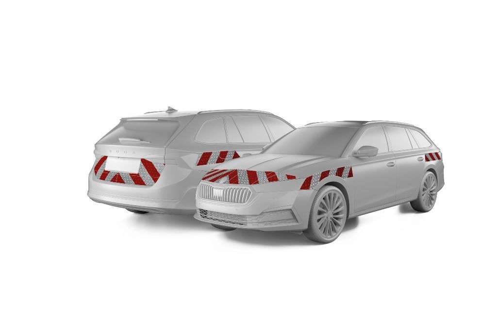 Skoda Octavia Combi IV mit Komplettwarnmarkierungssatz, Baujahr 2015