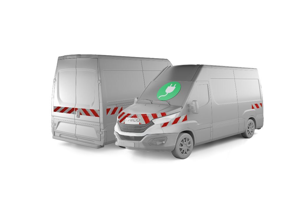Iveco (e)Daily mit Komplettwarnmarkierungssatz, Baujahr 2024
