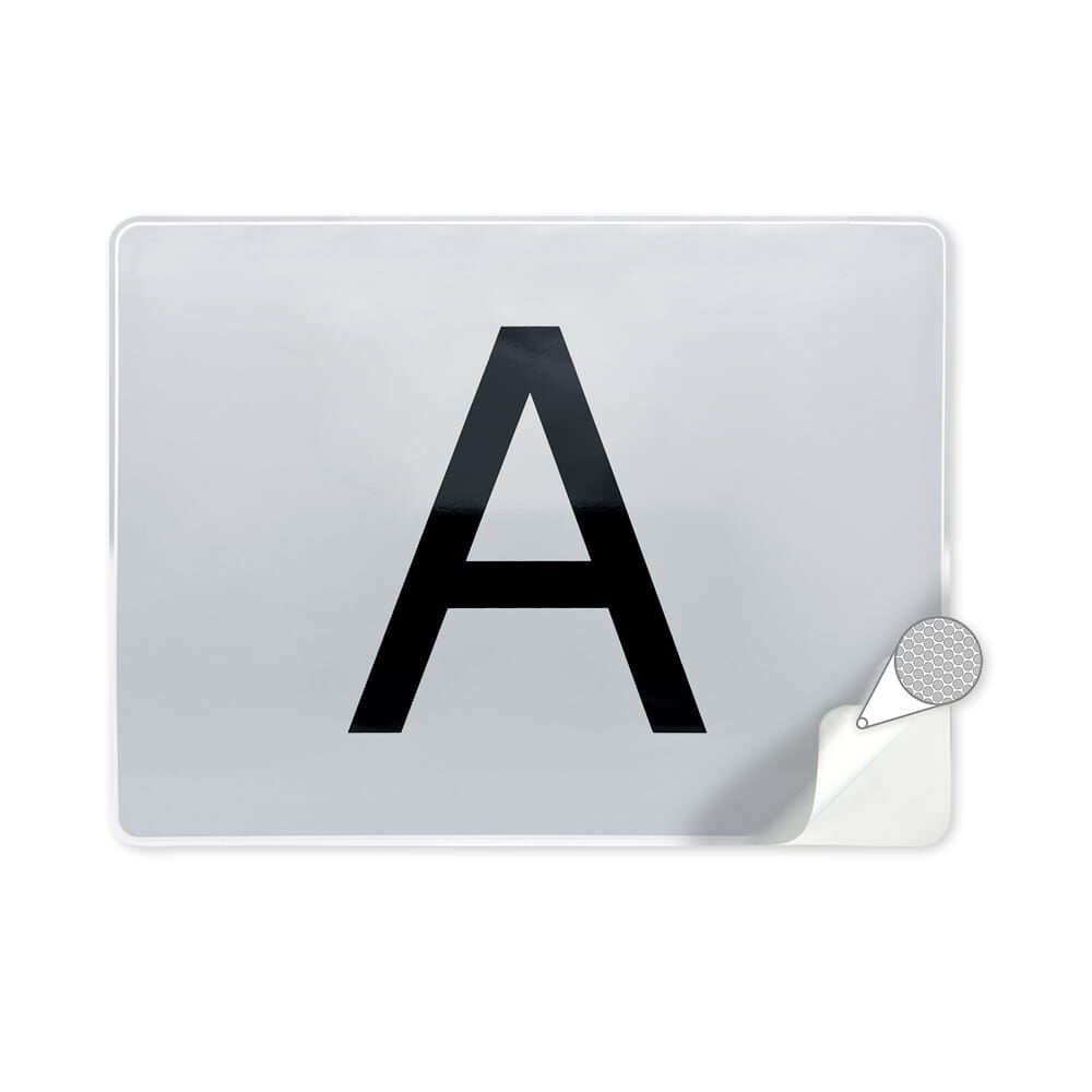 Selbsthaftendes A-Schild, Ecke leicht abgelöst