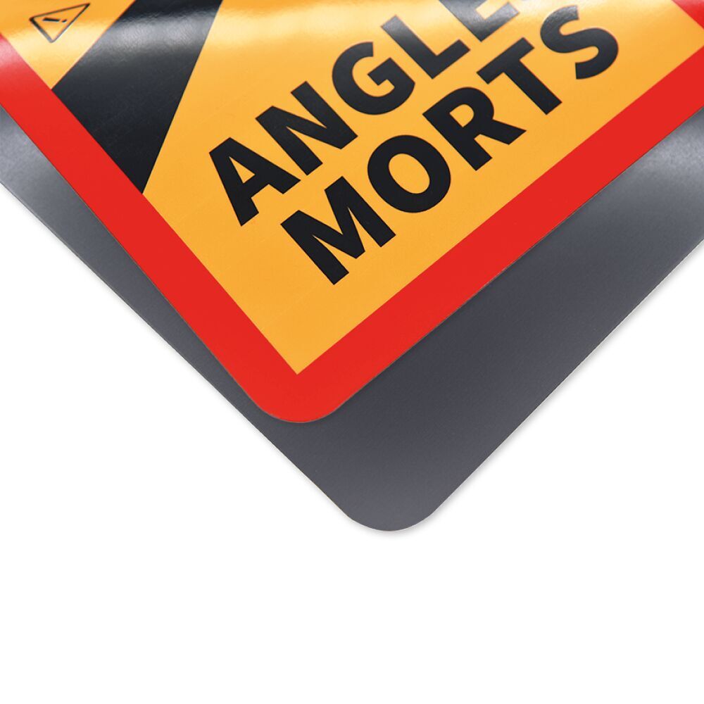 Nahaufnahme: Magnetisches Warnschild teilweise abgehoben