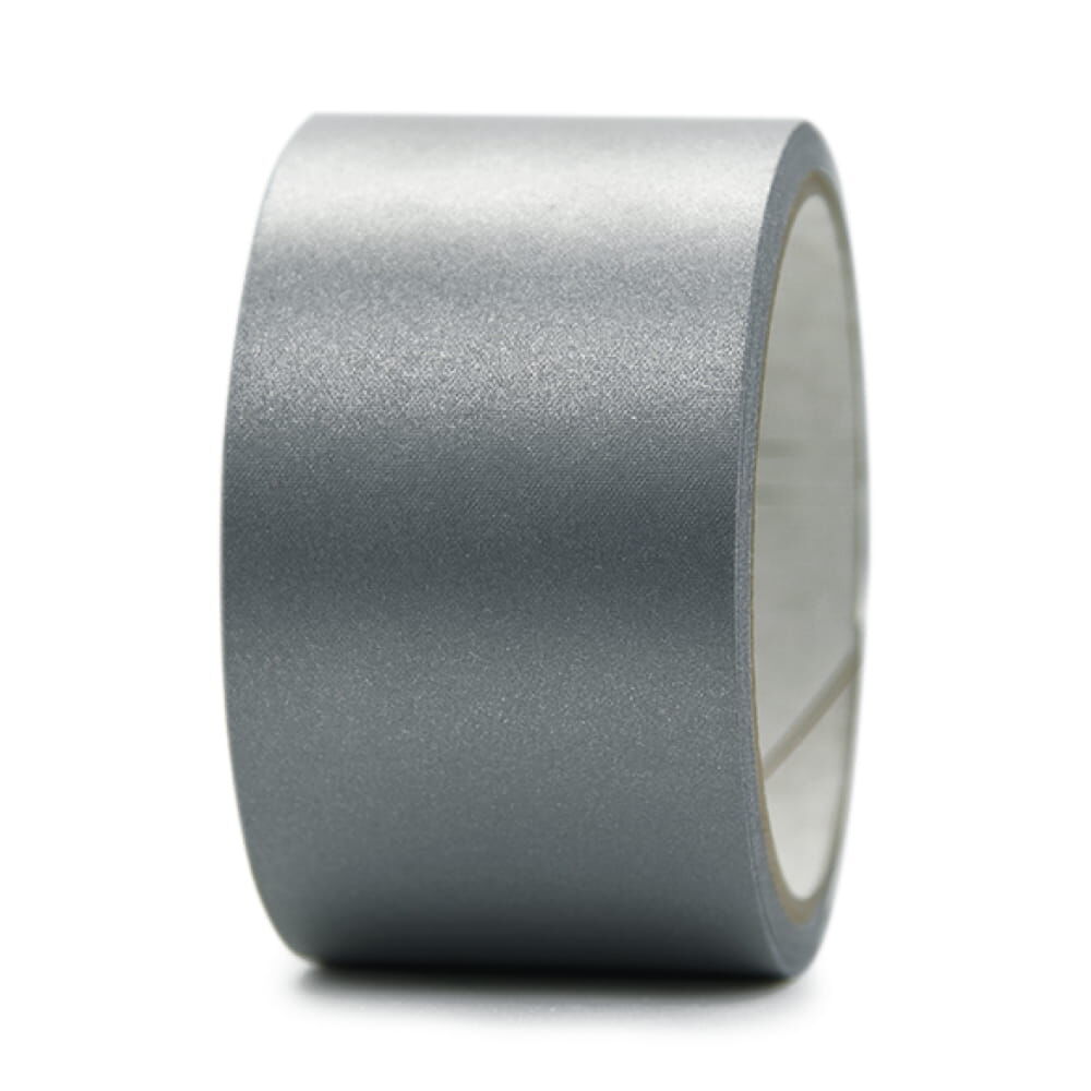 Frontale Ansicht der 5 m 3M Scotchlite 8735 Reflexgewebe-Rolle, silber. Rollenbreite 50,8 mm