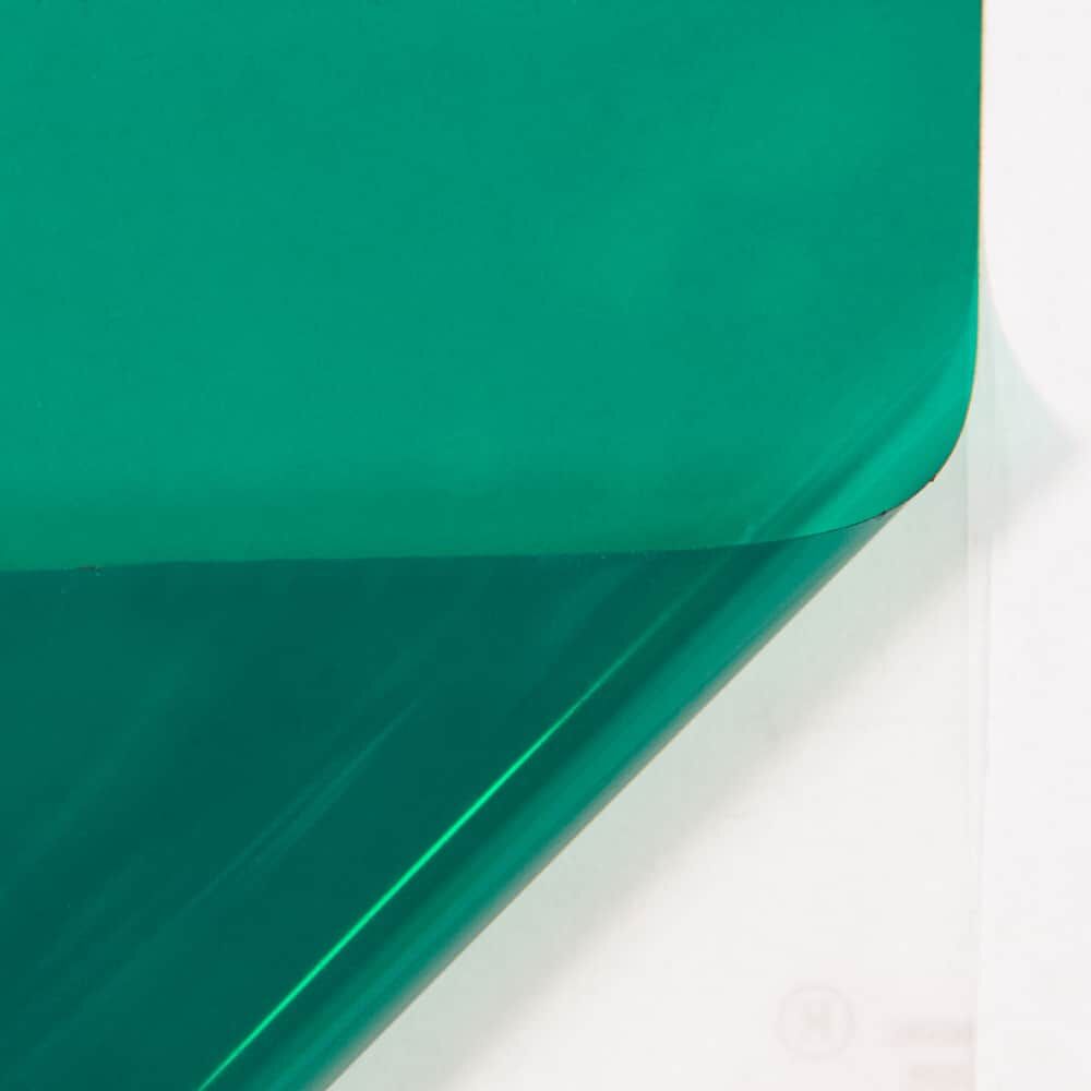 Orafol 5061 Overlay-Folie Grün, Ecke abgezogen, glänzend transparent