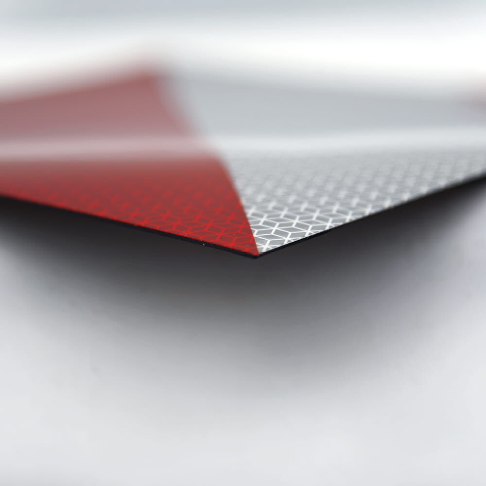 Profilansicht: dünne, flexible Magnetfolie ORALITE 5921M
