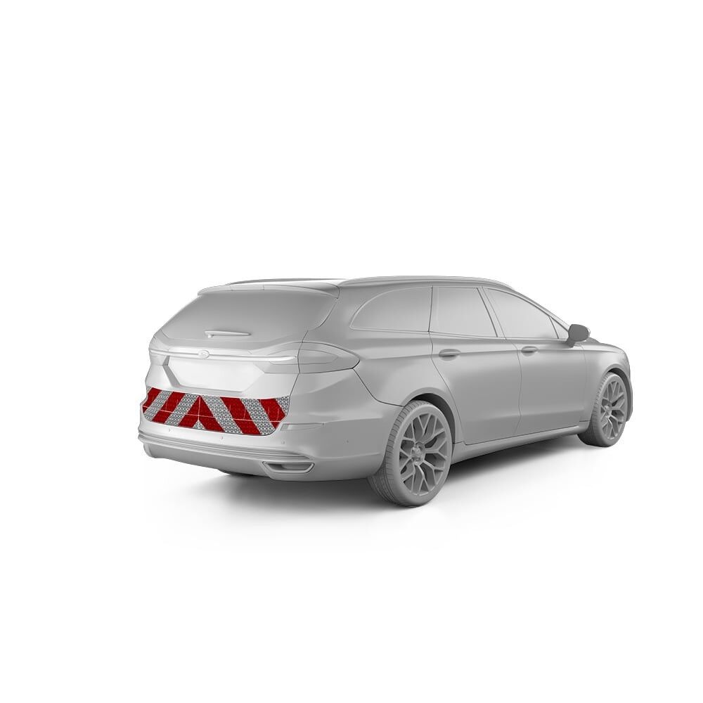 Ford Mondeo Turnier mit Heckwarnmarkierung, Baujahr 2018