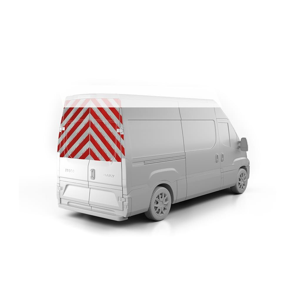 Iveco Daily, Baujahr 2020, Heckwarnmarkierung oben mit Blindfenster für Höhe 2, rot-weiß