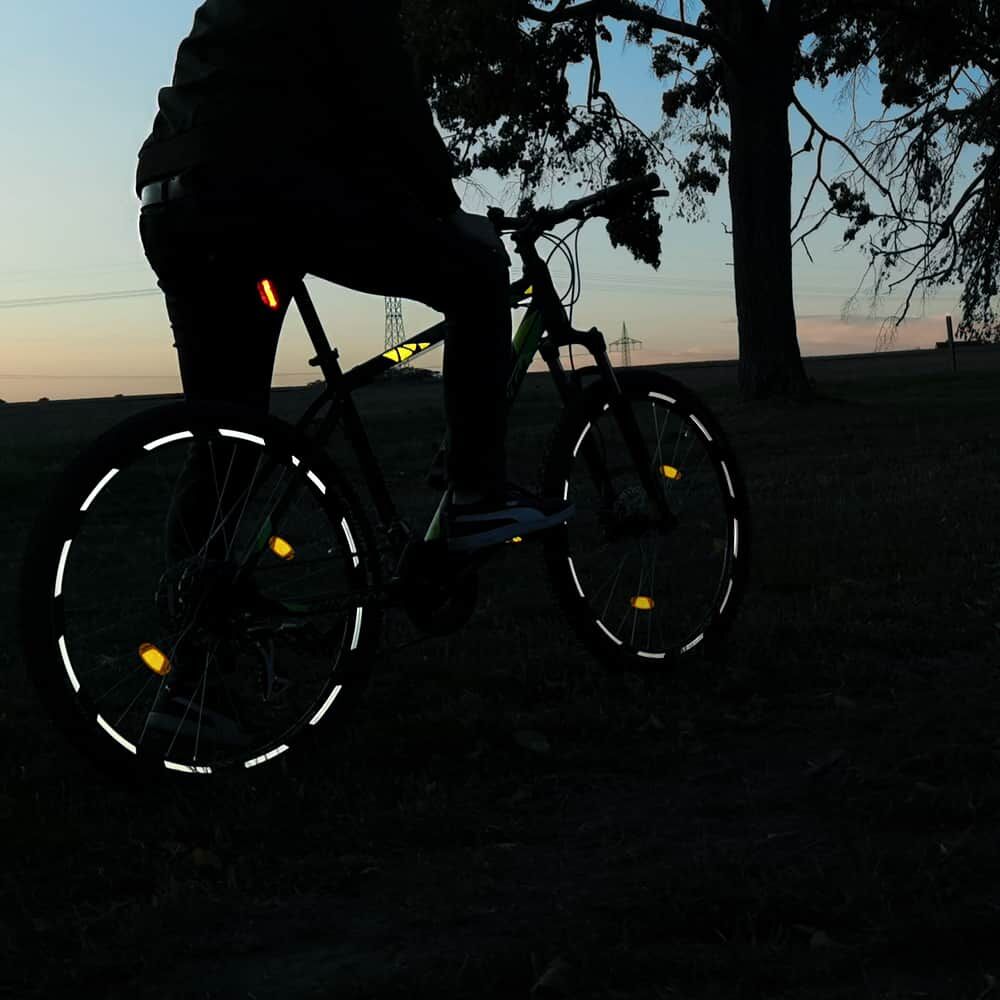 Reflektierende Felgensticker Light erhöhen die Sichtbarkeit bei Dunkelheit