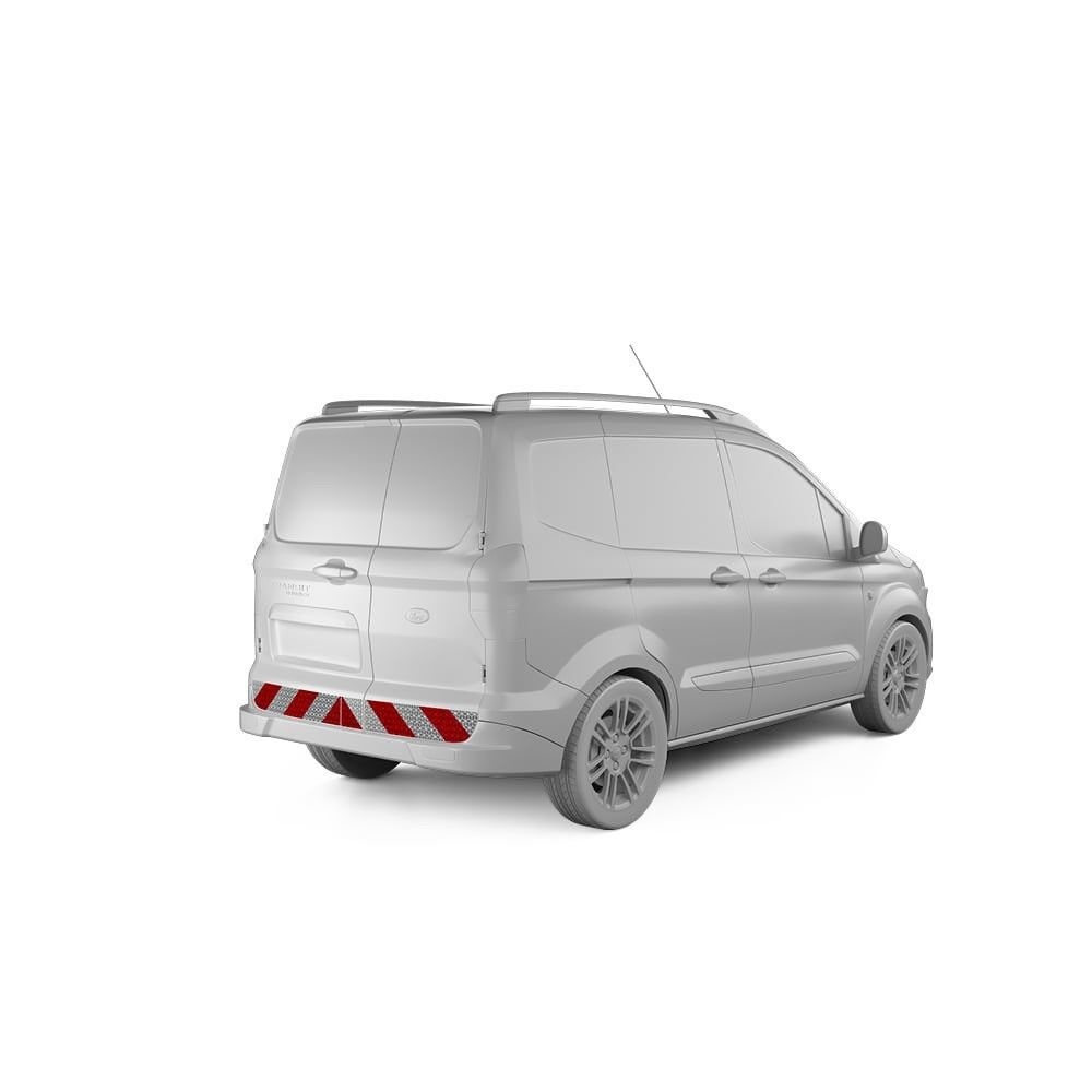 Ford Transit Courier mit Heckwarnmarkierung, Baujahr 2018