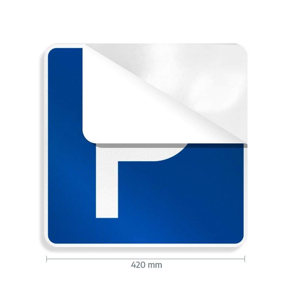 Parkschild „P“ mit abgezogener Ecke, zeigt selbstklebende Rückseite, 420 mm