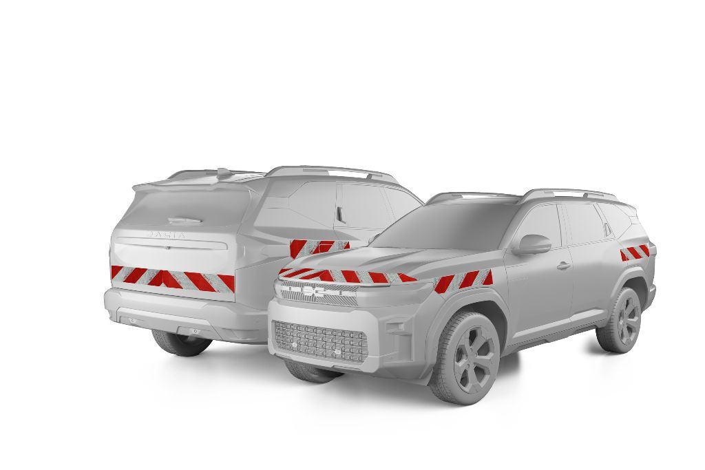 Dacia Duster III mit Komplettwarnmarkierungssatz, Baujahr 2024