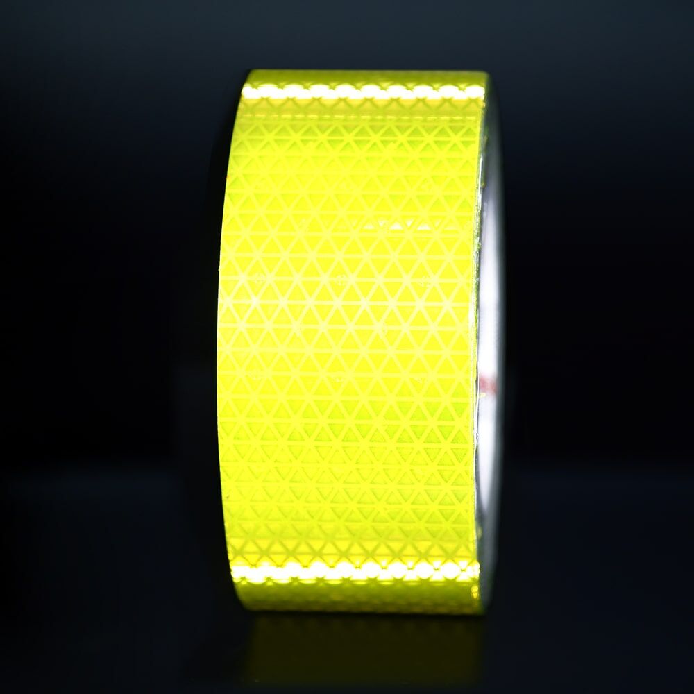 50 mm Rolle Orafol ORALITE Reflexband VC 612 fluor-lime, reflektierend vor dunklem Hintergrund