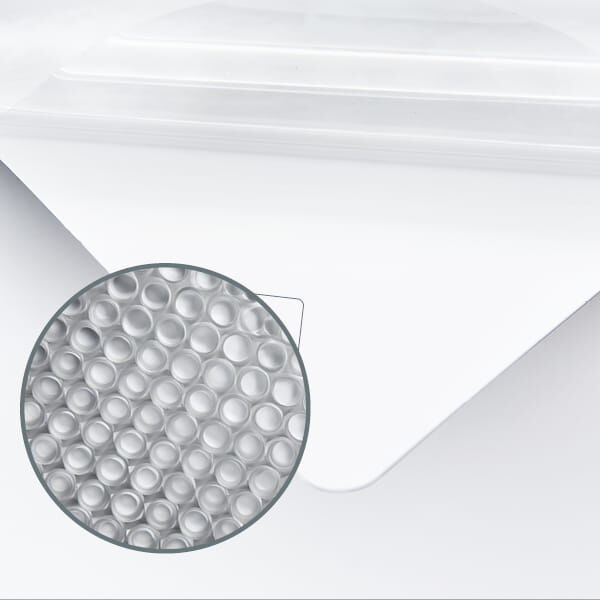 Rückseite der Warnmarkierung mit selbsthaftender Oberfläche im Detail