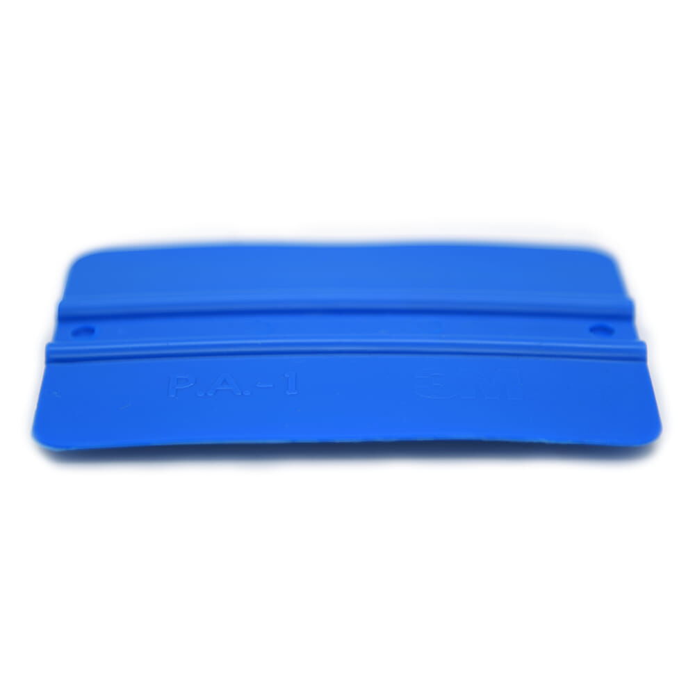 3M PA-1 Rakel frontal, Kante nach vorn, erhabene Rippe zur sicheren Führung erkennbar