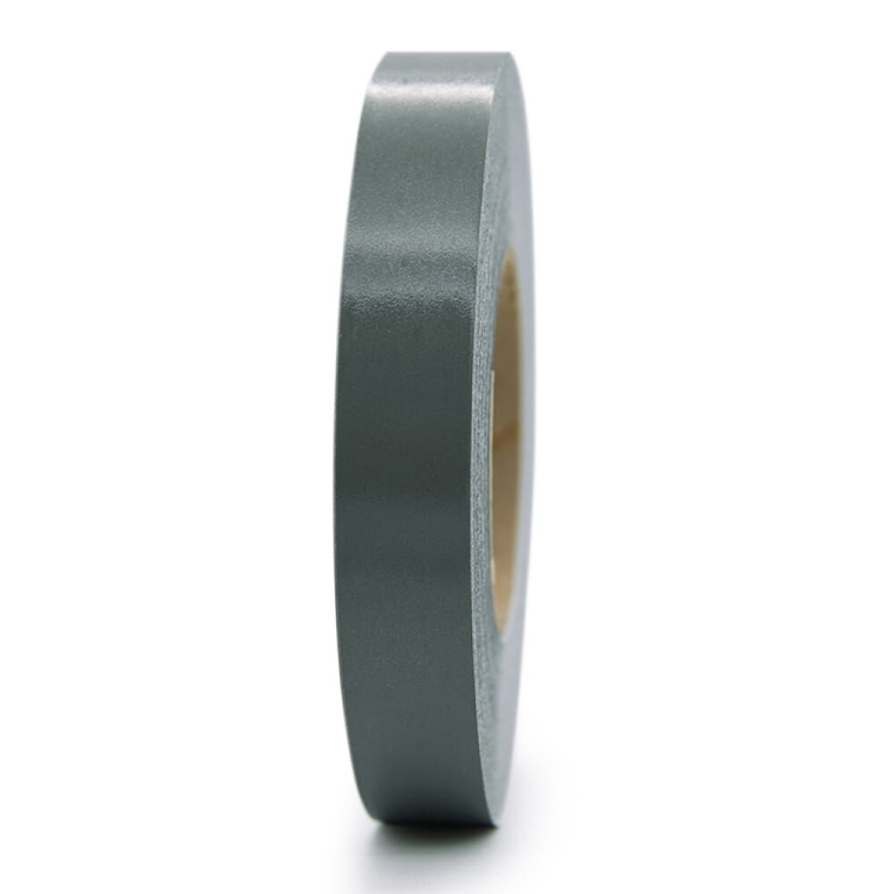 Frontale Ansicht der 50 m 3M Scotchlite 8725 Reflexgewebe-Rolle, silber. Rollenbreite 25,4 mm