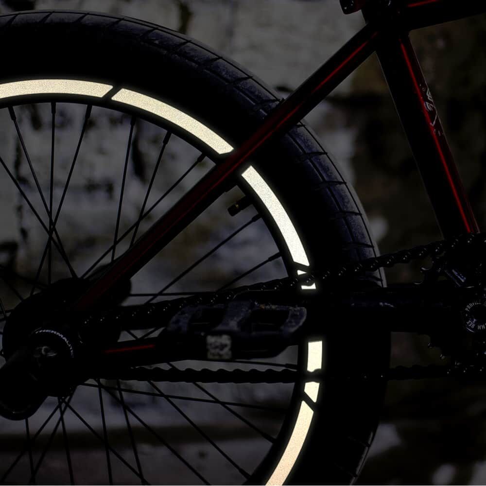 Weiße Felgensticker Light reflektieren Licht auf Fahrradfelgen