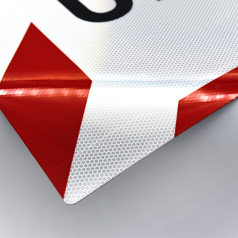 Magnetfolie Detail: Kante/Materialstärke der Magnetfolie