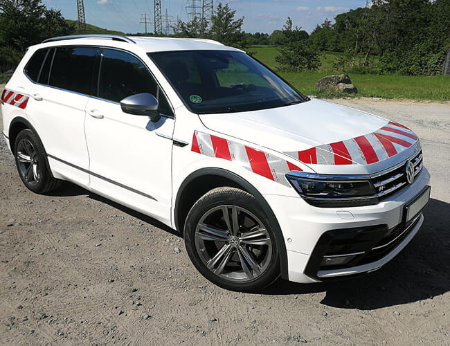  Kfz-Warnmarkierungsset Anwenderbeispiel BMW 3 Front und Seiten