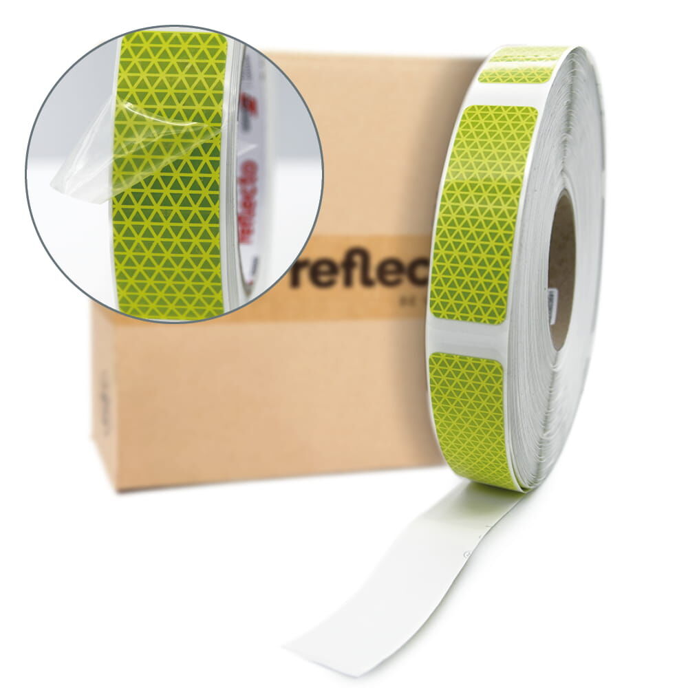 Orafol VC612 Gaps Rolle mit 50m Länge,leicht abgerollt,  Karton unscharf im Hintergrund