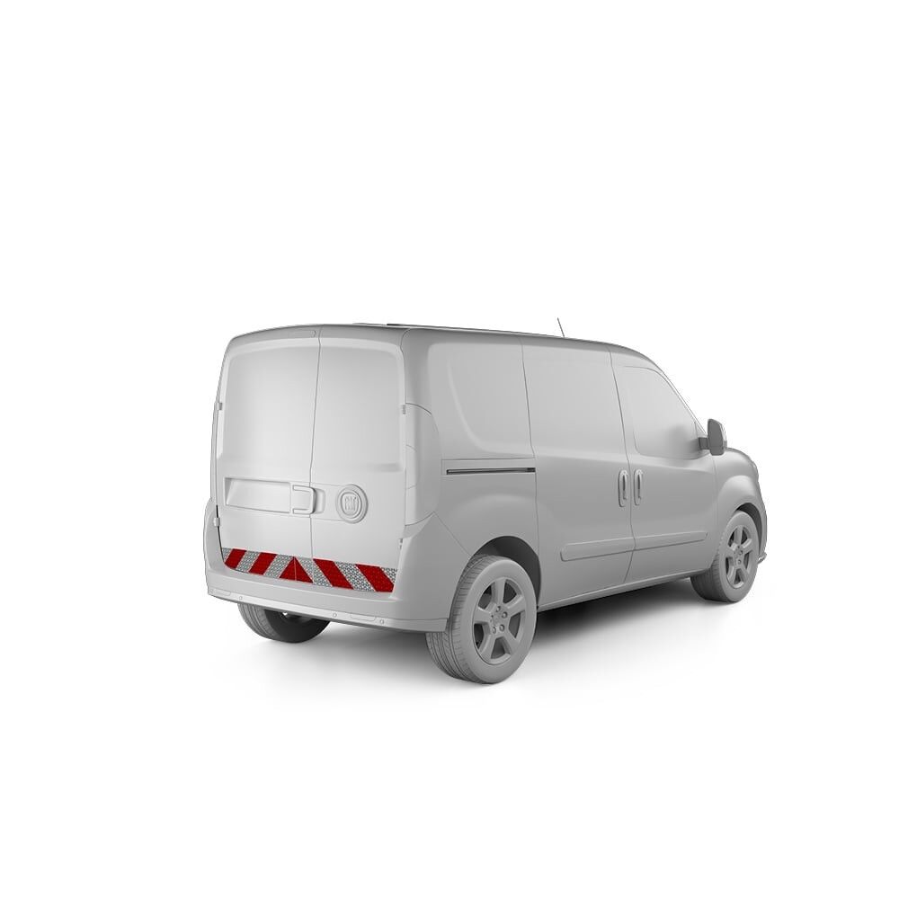 Fiat Doblo Cargo 263 mit Heckwarnmarkierung, Baujahr 2015
