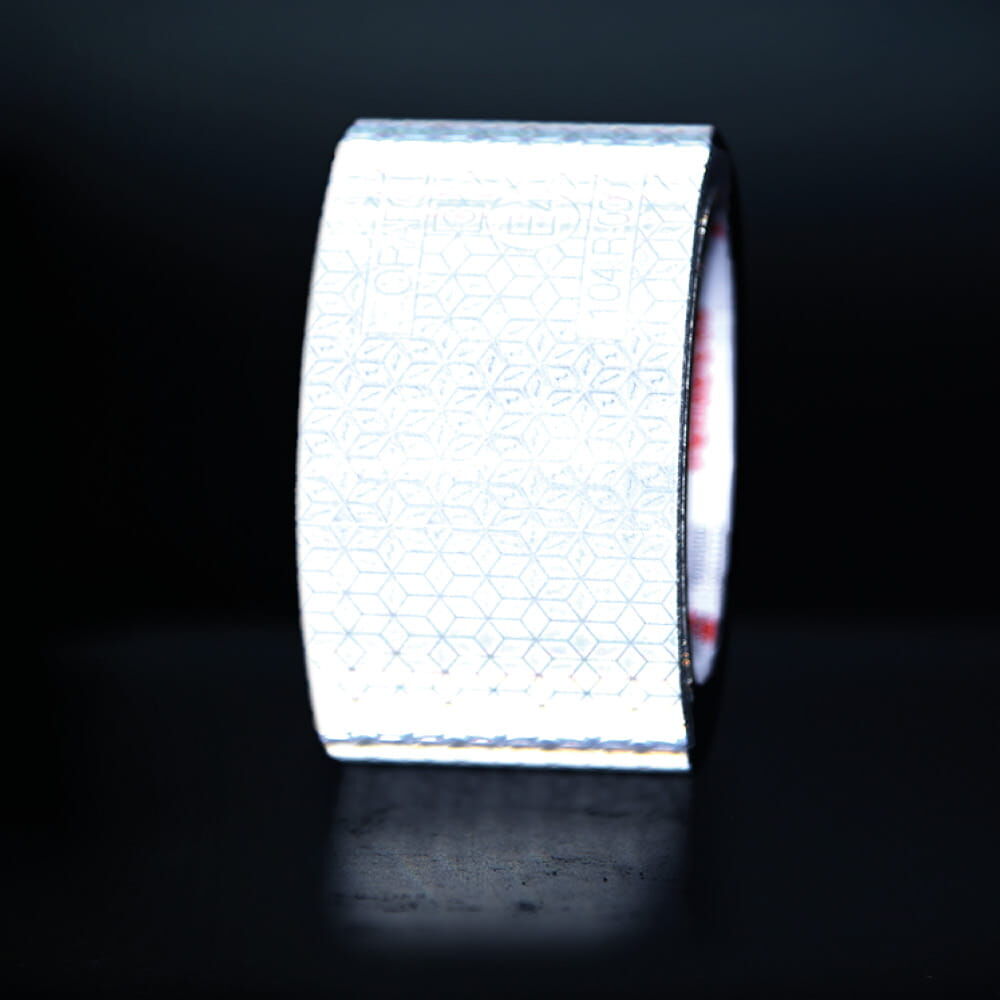Weiße VC104+ RG Rolle 50 mm × 10 m, reflektierend im Licht