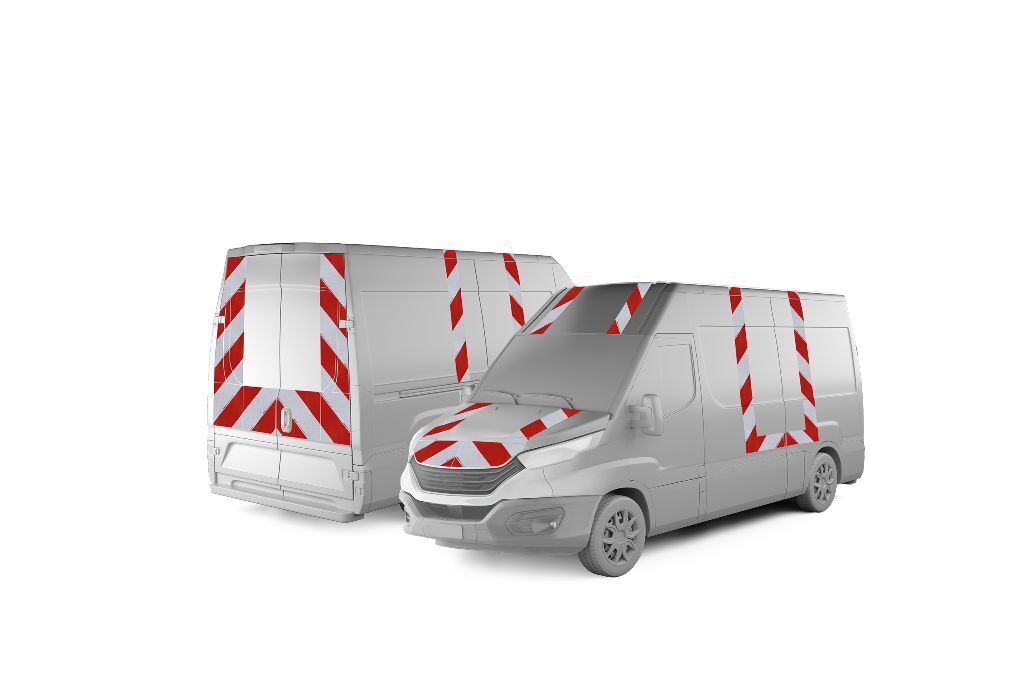 Iveco Daily, ausgestattet mit Komplettwarnmarkierungssatz nach BF3, Baujahr 2014