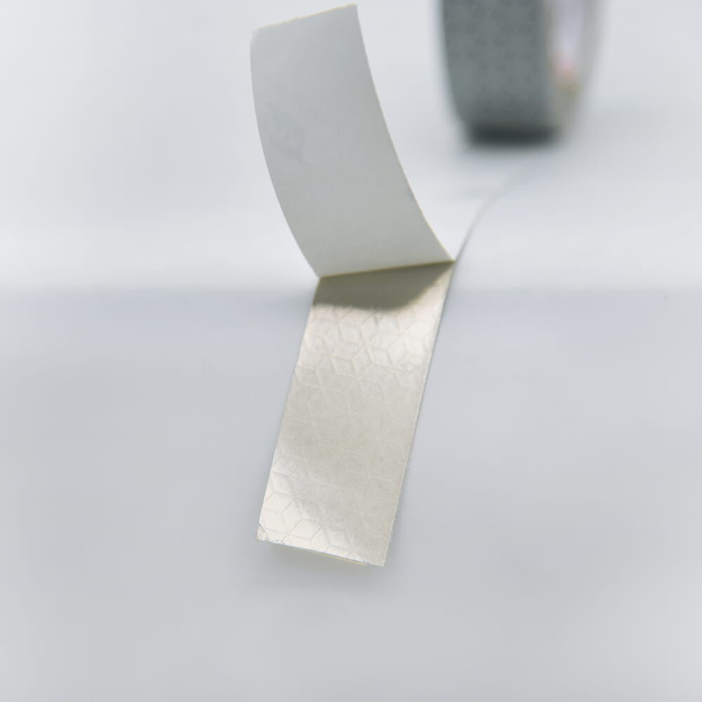 Detail: VC104+ RG Weiß, Rückseite mit Abziehfolie