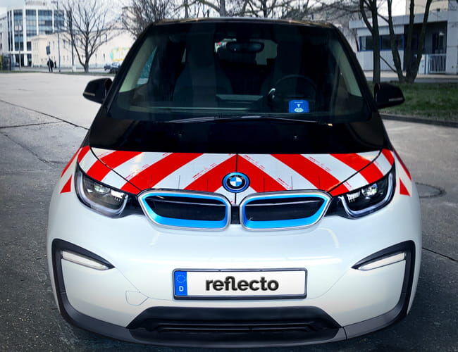  Kfz-Warnmarkierungsset Anwenderbeispiel BMW i3 Frontmarkierung