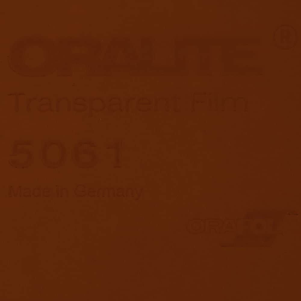 Gleichmäßige braune Overlay-Folie 5061 in Nahaufnahme, transluzent