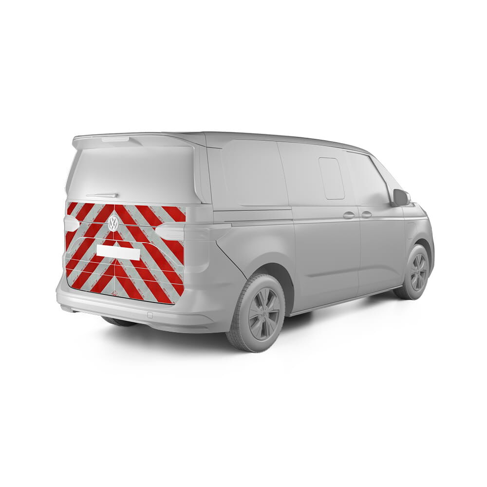 VW T7 Multivan mit Komplett-Heckwarnmarkierungssatz in rot-weiß, Baujahr 2021